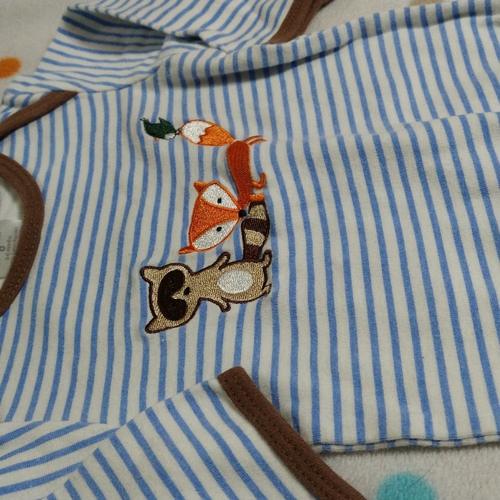 7 Items Little Me & More Fox Baby Themed, Blanket and Towel, Clothing Set - Picture 13 of 16